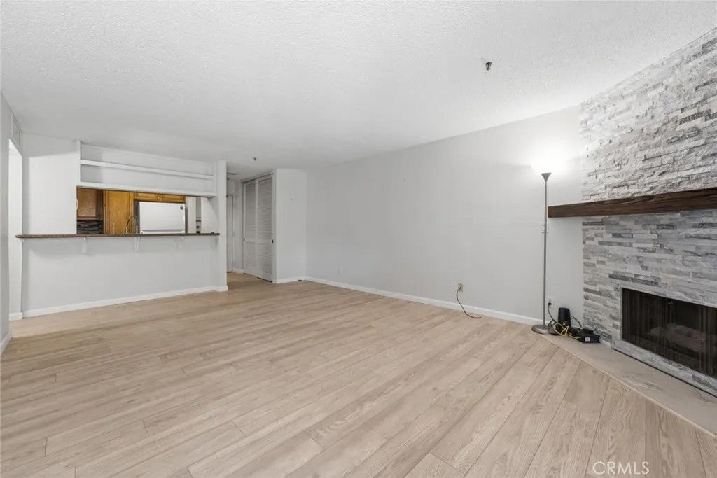 5705 Friars 22