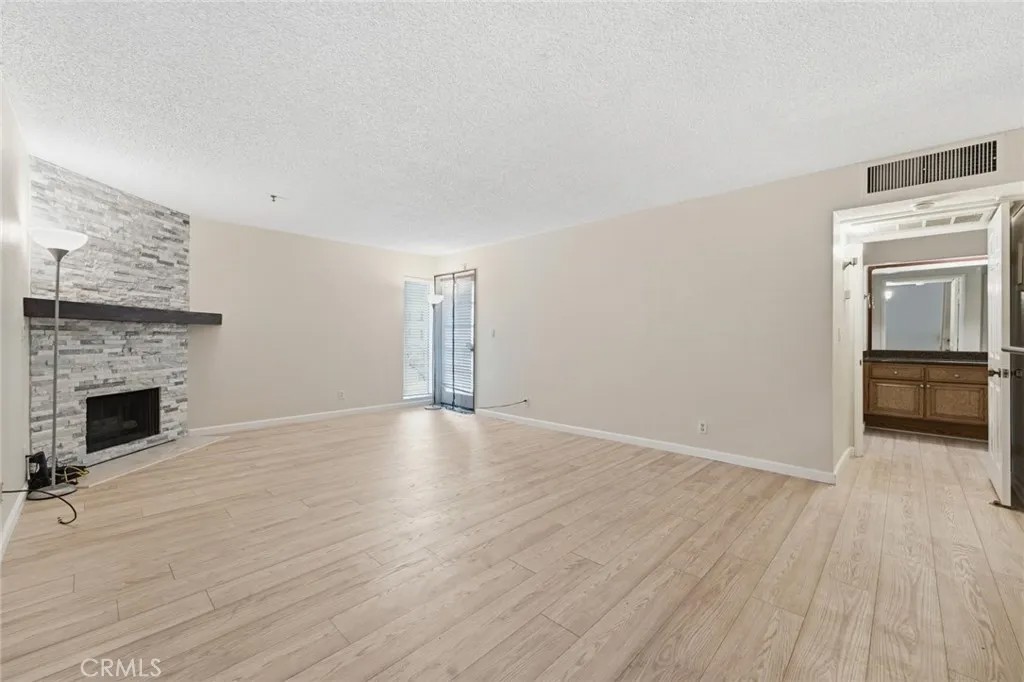 5705 Friars 22
