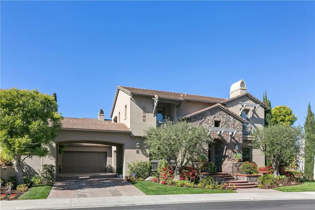 1 Running Brook Drive
