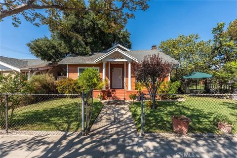 Photo of 673 Randolph St, Pomona, CA 91768 (MLS # TR25231312)