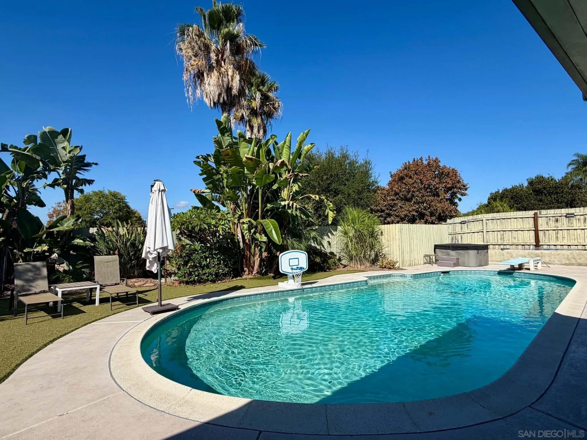 931 SUMMERFIELD PL.