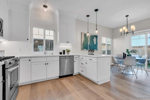 Photo of 1345 Holly Ave, Imperial Beach, CA 91932 (MLS # 260018746)