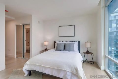 Tiny photo for 425 W Beech St #1706, San Diego, CA 92101 (MLS # 250039413)