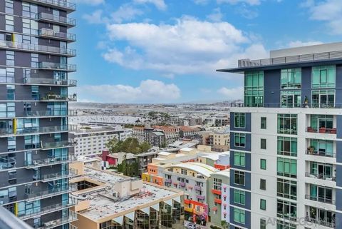 Tiny photo for 425 W Beech St #1706, San Diego, CA 92101 (MLS # 250039413)