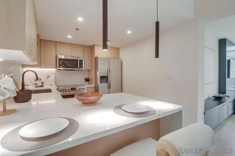 Tiny photo for 425 W Beech St #1706, San Diego, CA 92101 (MLS # 250039413)