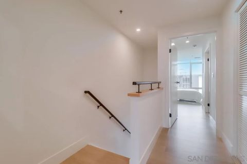 Tiny photo for 425 W Beech St #1706, San Diego, CA 92101 (MLS # 250039413)