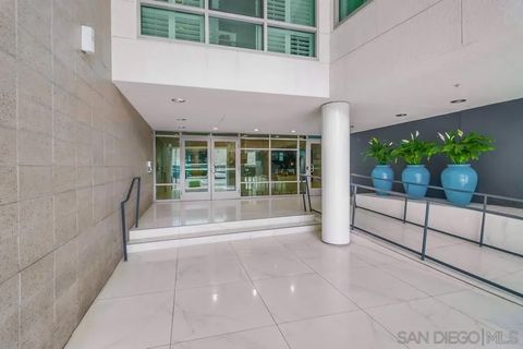 Tiny photo for 425 W Beech St #1706, San Diego, CA 92101 (MLS # 250039413)