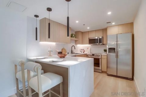 Tiny photo for 425 W Beech St #1706, San Diego, CA 92101 (MLS # 250039413)