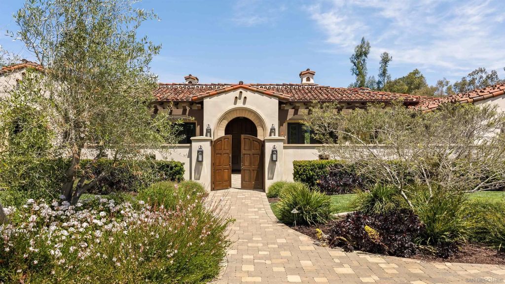 Photo of 6336 El Sicomoro, Rancho Santa Fe, CA 92067 (MLS # 260009931)