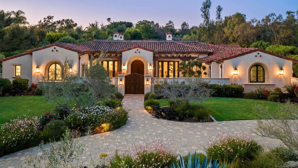 Photo of 6336 El Sicomoro, Rancho Santa Fe, CA 92067 (MLS # 260009931)
