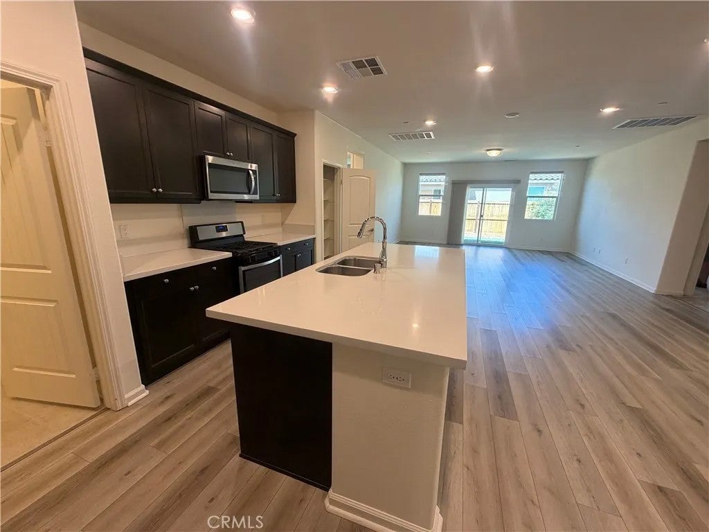 2029 Boxwood