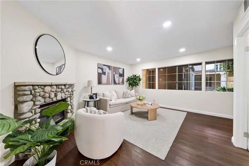 15365 Woodruff 8