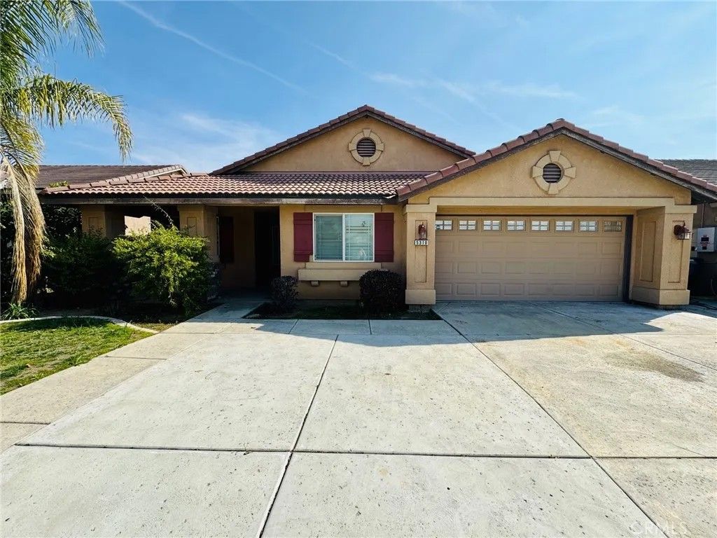 Photo of 5310 Sweitzer Lake, Bakersfield, CA 93314 (MLS # SR26044055)