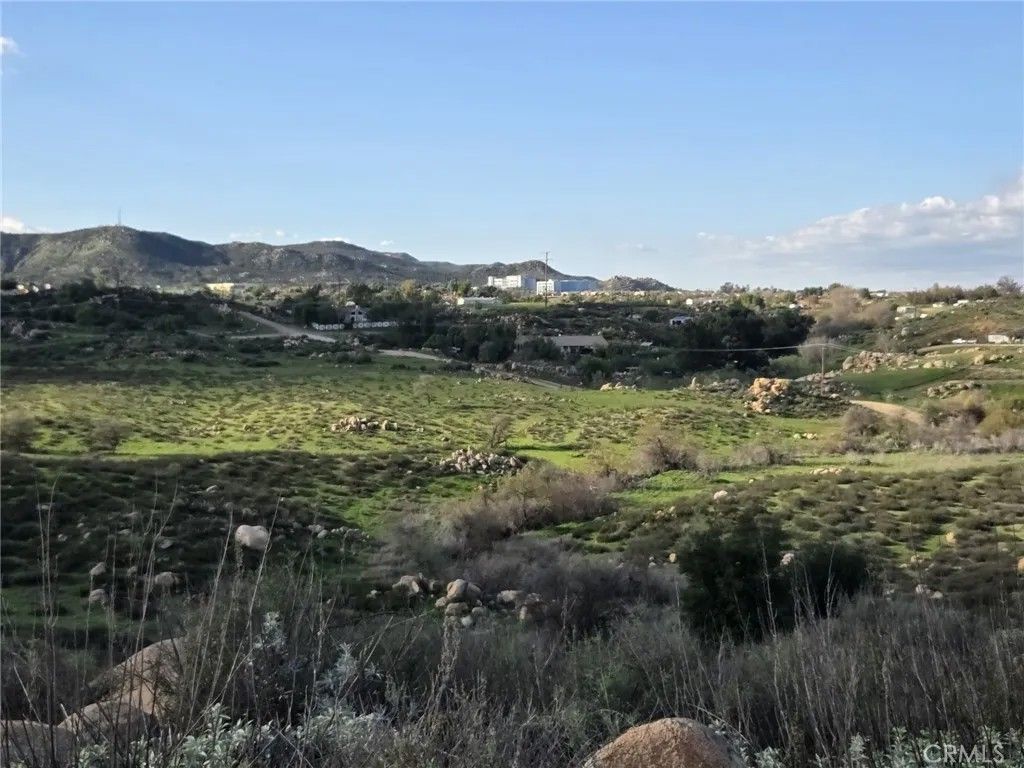 Photo of 0 0, Murrieta, CA 92563 (MLS # SW26003294)