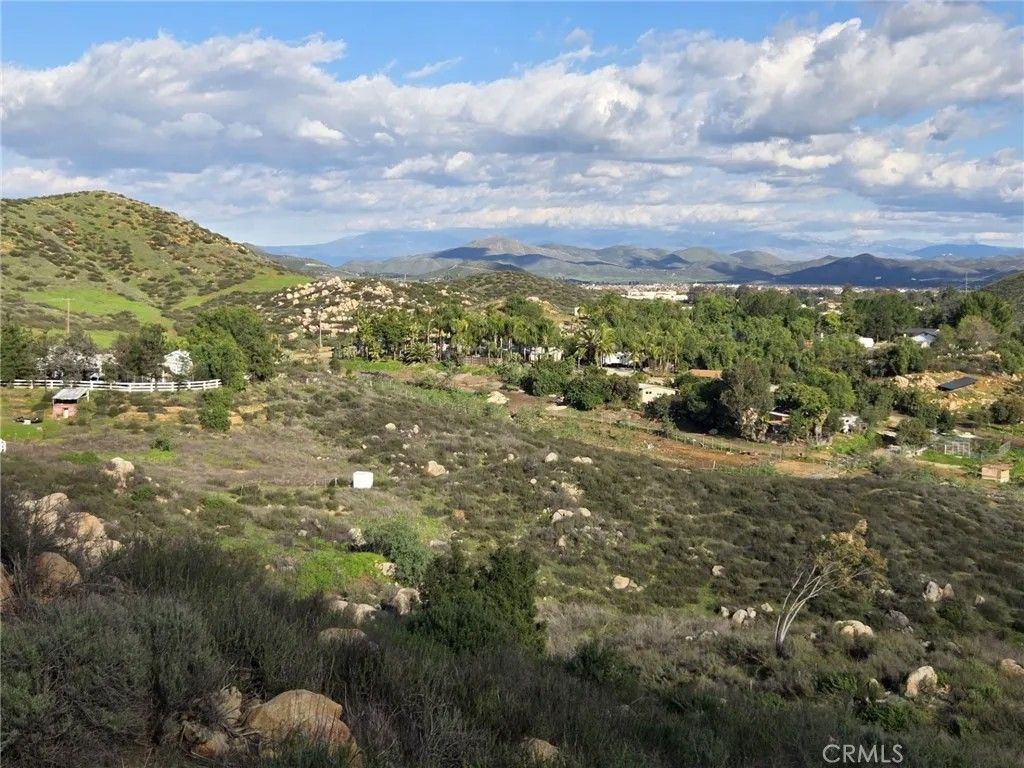 Photo of 0 0, Murrieta, CA 92563 (MLS # SW26003294)