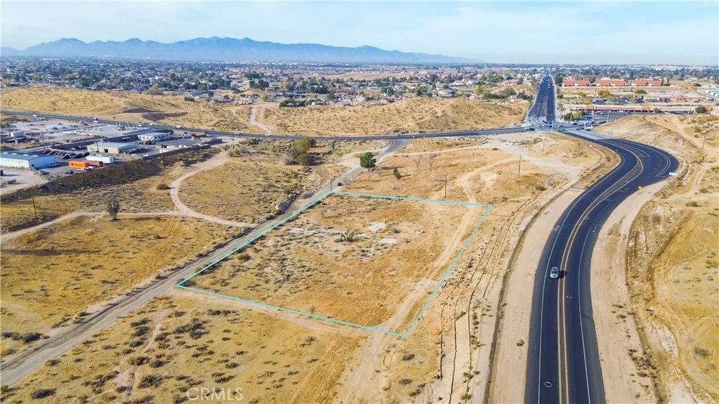 Photo of 17134 Coad Rd, Victorville, CA 92395 (MLS # HD26017274)