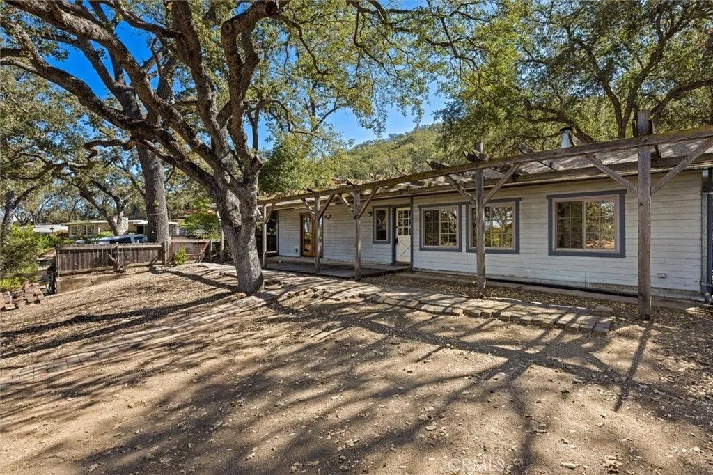 5265 Magdalena Avenue
