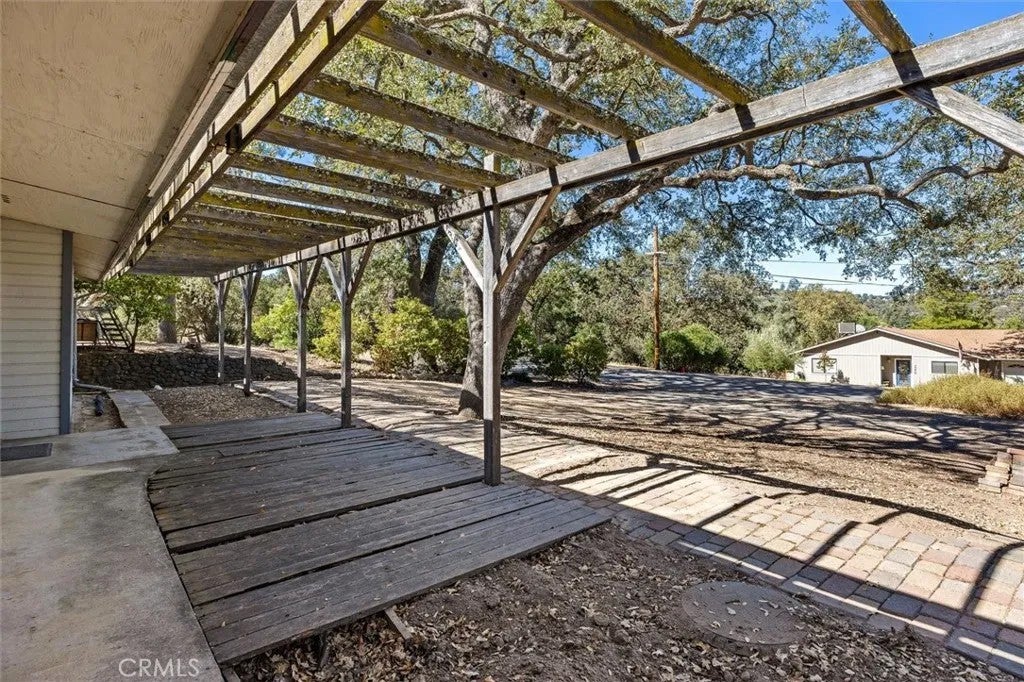 5265 Magdalena Avenue