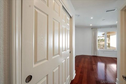 Tiny photo for 5448 Caminito Bayo, La Jolla, CA 92037 (MLS # 250045668)