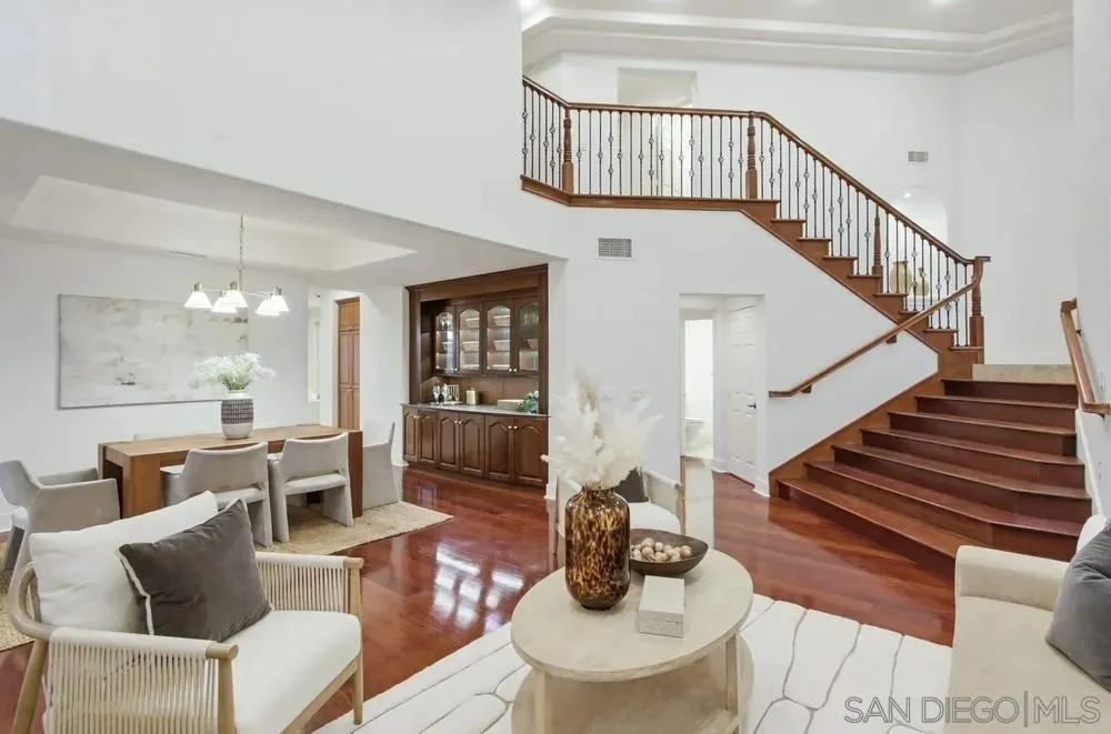 La Jolla, California 92037, United States, 3 Bedrooms Bedrooms, ,3 BathroomsBathrooms,Residential,Active,254419