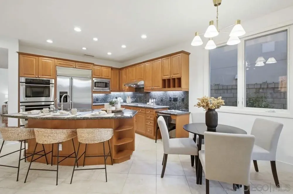 La Jolla, California 92037, United States, 3 Bedrooms Bedrooms, ,3 BathroomsBathrooms,Residential,Active,254419