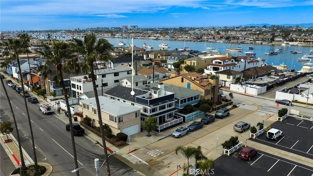 Photo of 203 8th, Newport Beach, CA 92661 (MLS # NP26045960)