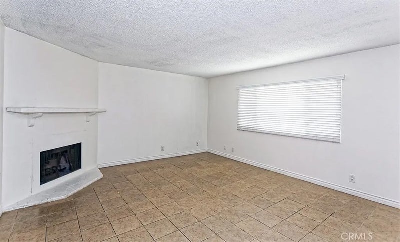 16188 Live Oak