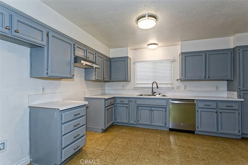 16188 Live Oak