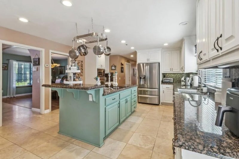 29950 Robbie Ln