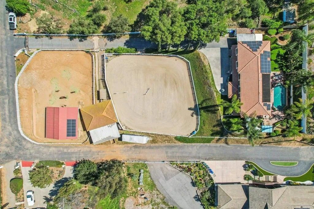 Photo of 29950 Robbie Ln, Vista, CA 92084 (MLS # NDP2602271)