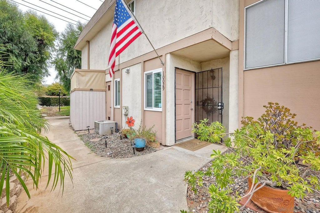 Photo of 10029 Santana Ranch Lane, Santee, CA 92071 (MLS # 260020052)