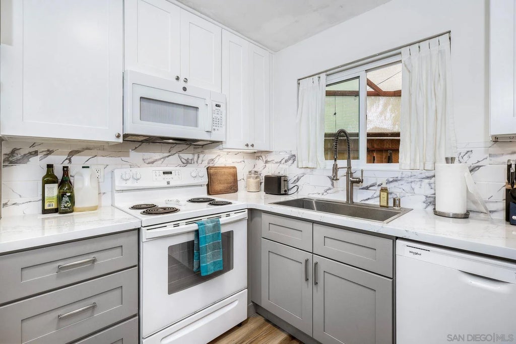 Photo of 10029 Santana Ranch Lane, Santee, CA 92071 (MLS # 260020052)