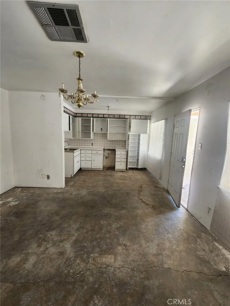 314 E Stevens Road 14