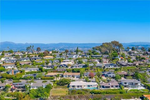Tiny photo for 2867 Chateau Way, Laguna Beach, CA 92651 (MLS # LG25246579)