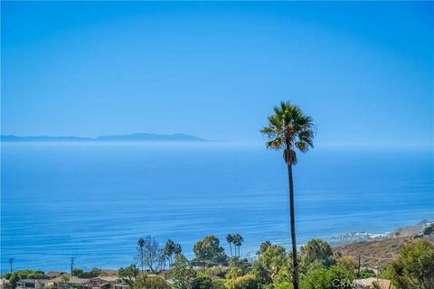 Tiny photo for 2867 Chateau Way, Laguna Beach, CA 92651 (MLS # LG25246579)