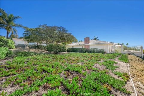 Tiny photo for 2867 Chateau Way, Laguna Beach, CA 92651 (MLS # LG25246579)
