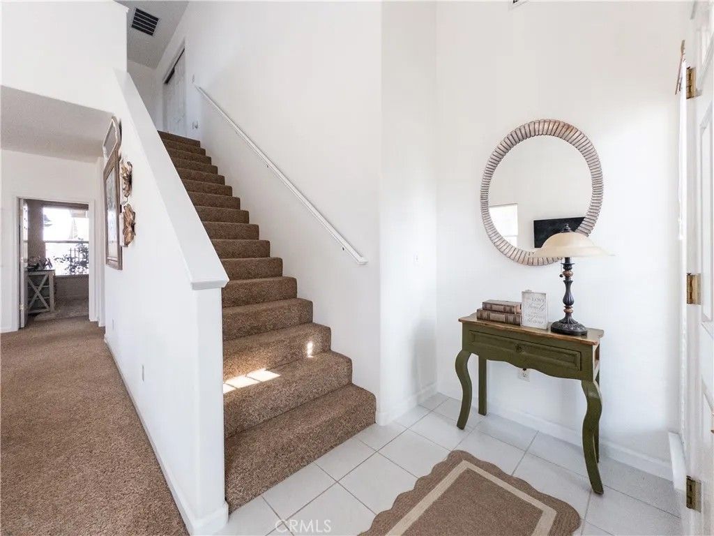 Photo of 337 Village Drive, Dinuba, CA 93618 (MLS # FR26026620)