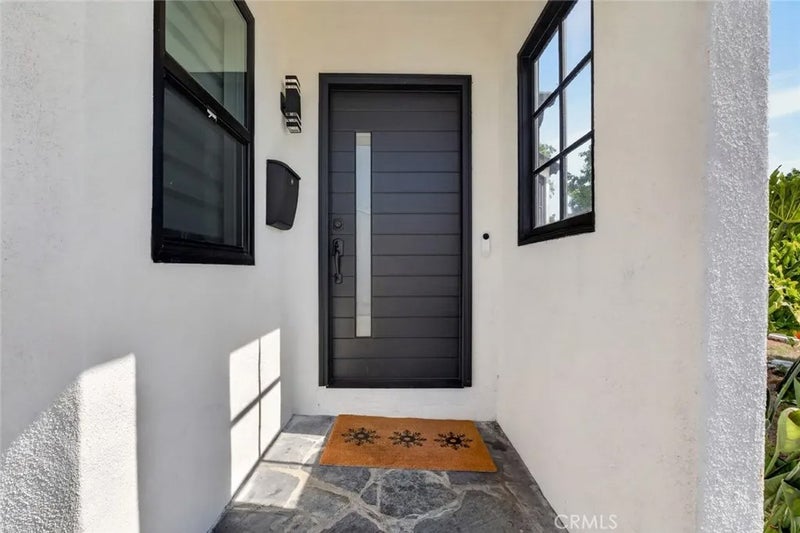 1519 N Rose