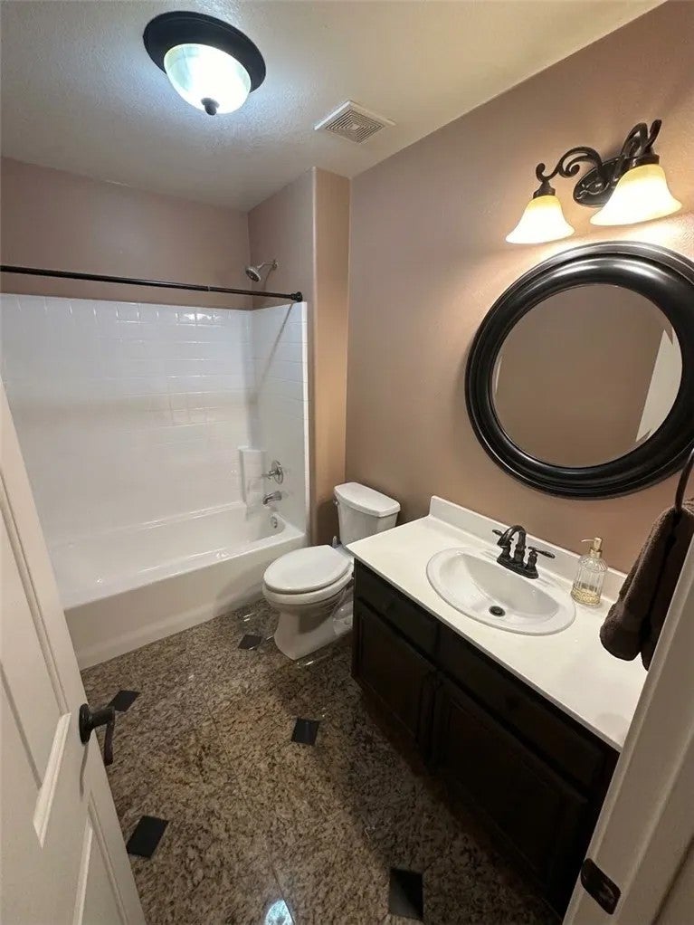 8659 Barnwood