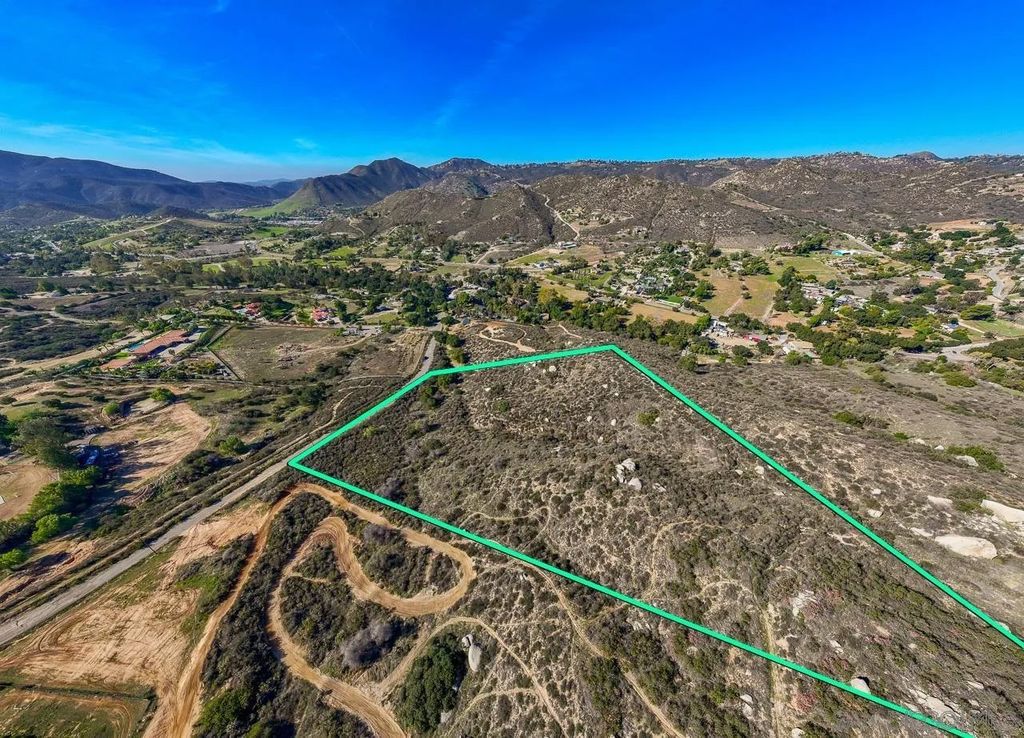 Photo of 0 Stallion Oaks Rd, El Cajon, CA 92019 (MLS # 250045188)