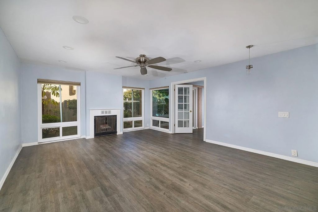 Photo of 4600 Lamont St #4-130, San Diego, CA 92109 (MLS # 250041356)