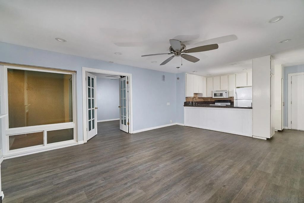 Photo of 4600 Lamont St #4-130, San Diego, CA 92109 (MLS # 250041356)