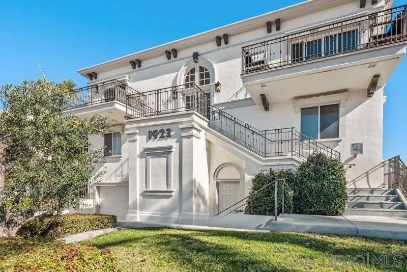 1923 San Elijo Ave 3