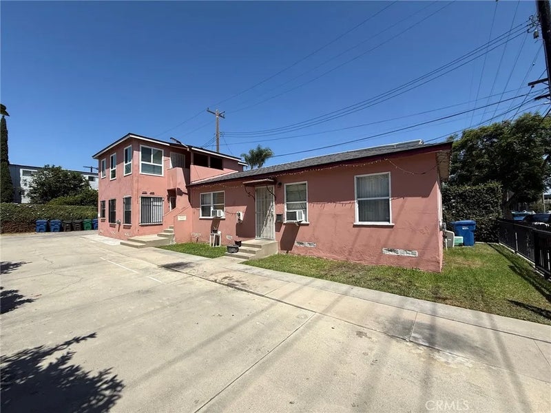 1111 Walnut