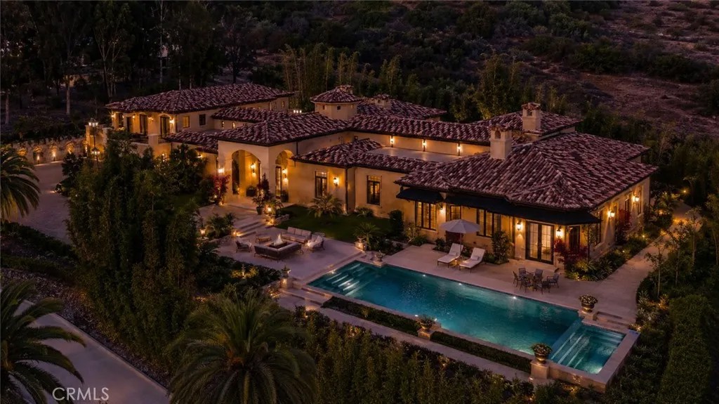 6884 Poco Lago