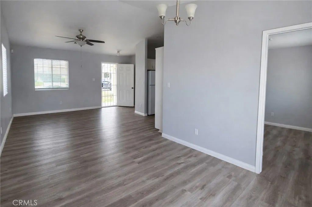 7507 Cross Glade