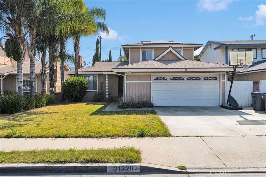 Photo of 21320 Garston Ave, Carson, CA 90745 (MLS # CV26087891)