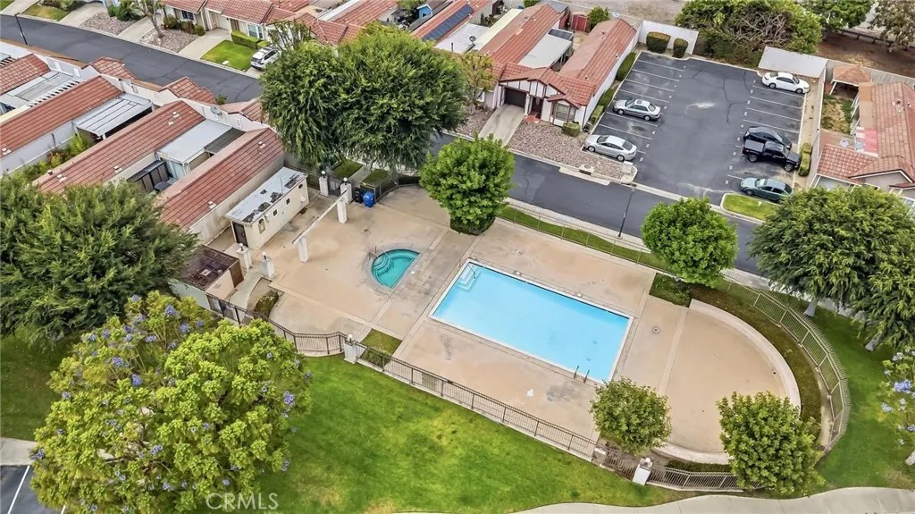 1390 Resort Lane