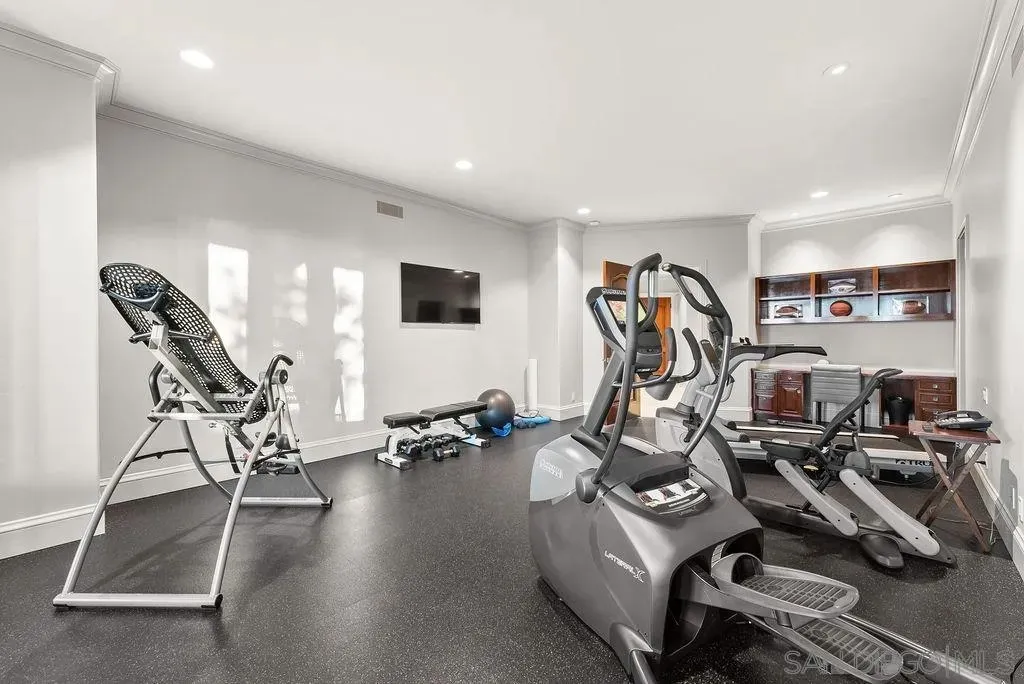 La Jolla, California 92037, United States, 5 Bedrooms Bedrooms, ,6 BathroomsBathrooms,Residential,Active,249842