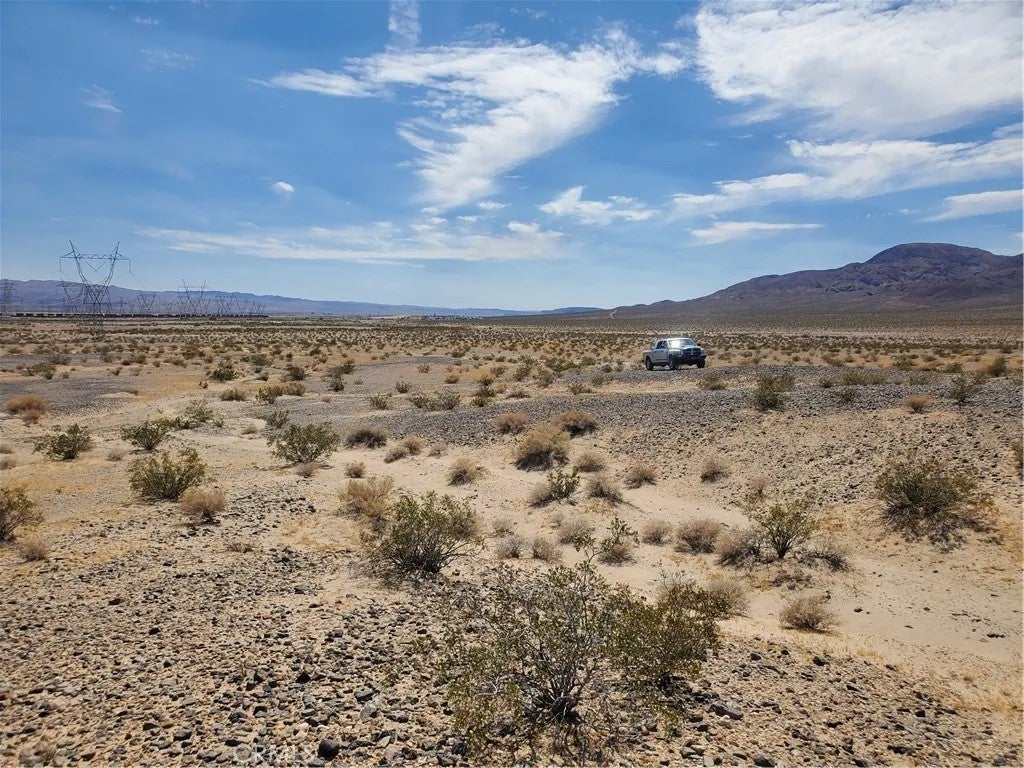 37211 Paradise Springs